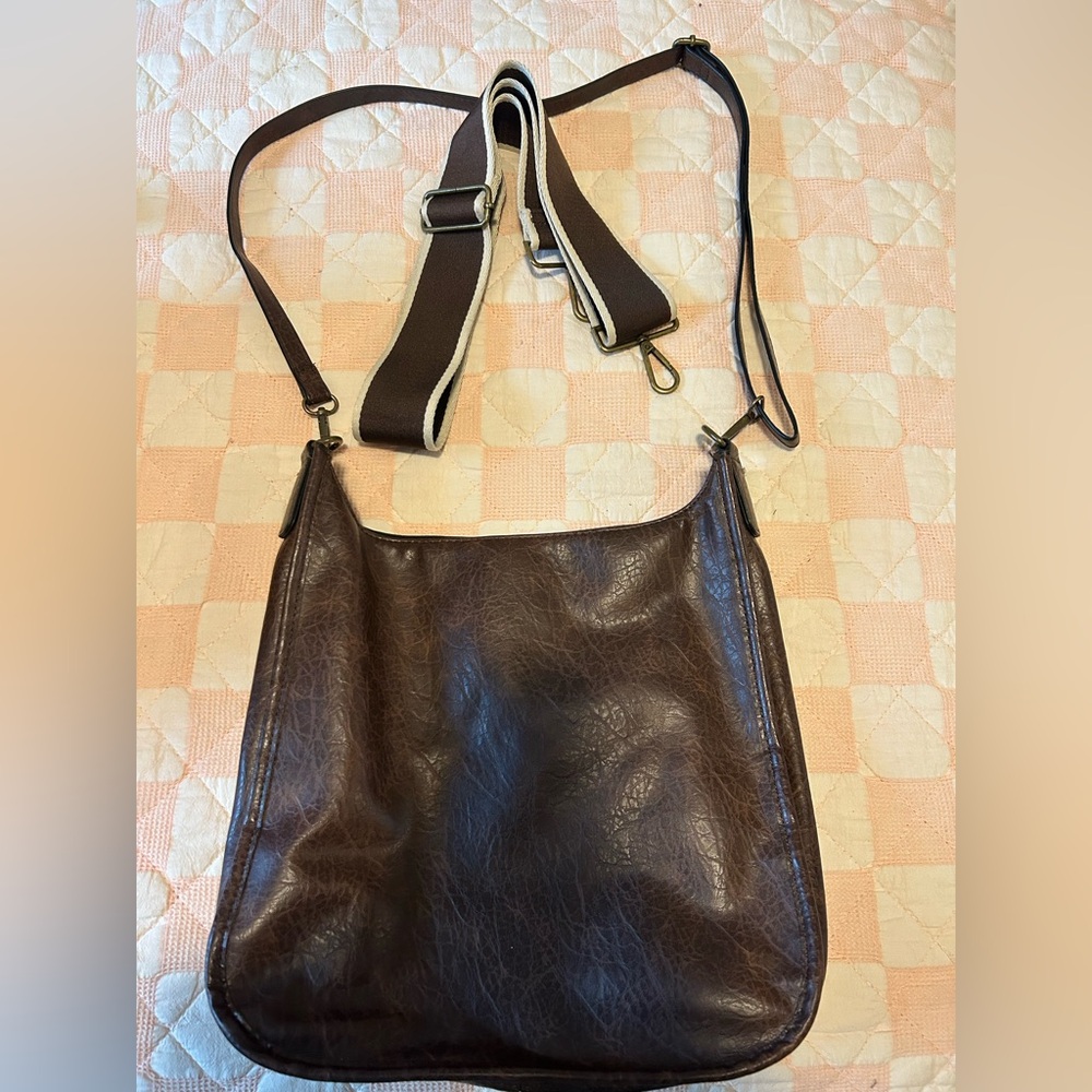 Brown Leather Crossbody Bag with interchangeable straps